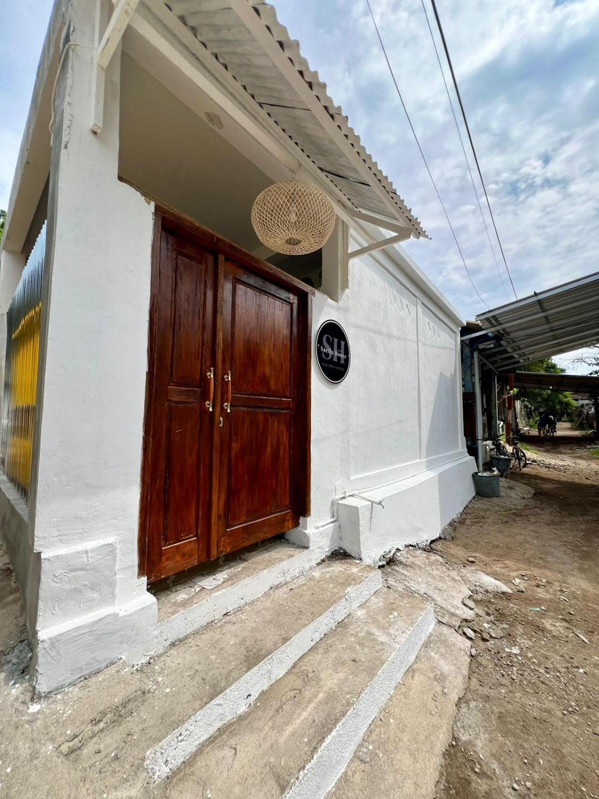 Apartamento Saellahouse Gili Trawangan Exterior foto